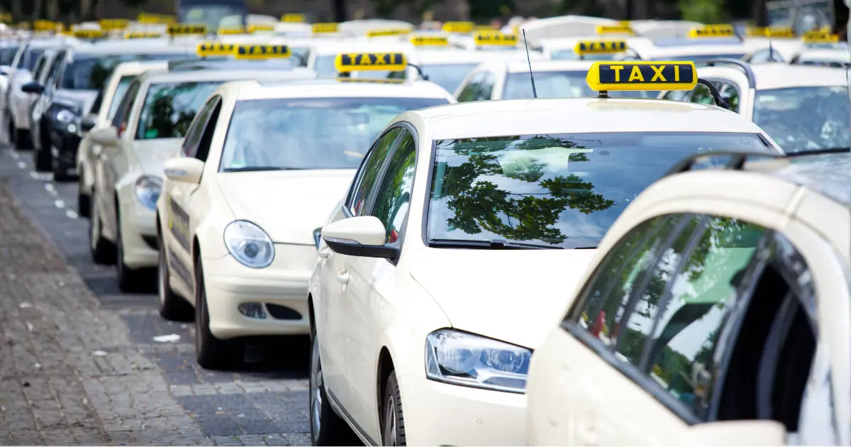Best Outstation Taxi Service in Delhi: What to Look For Before You Book